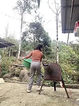 Huong-Ly online show from February 7, 1:46 am