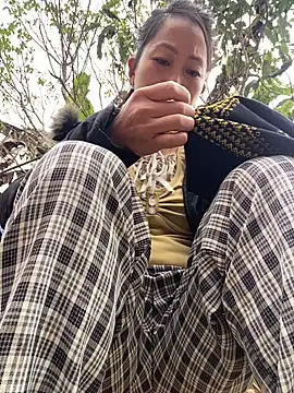 Huong-Ly online show from December 22, 3:39 am