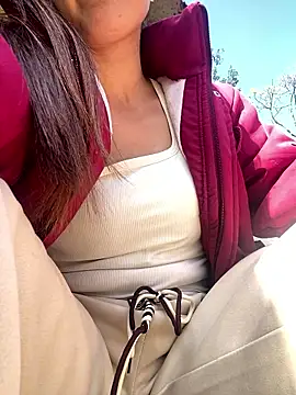 Huong-Ly online show from January 18, 5:55 am