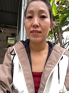 Huong-Ly online show from October 24, 1:59 am