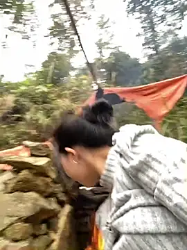 Huong-Ly online show from October 31, 6:54 am