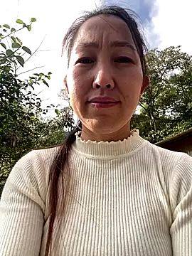 Huong-Ly online show from November 23, 1:37 am