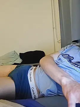 Snapshot of joette19cm chatting on March 28, 10:22 pm joette19cm online show from March 28, 10:22 pm