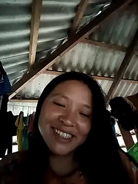 Snapshot of MuiNay chatting on October 16, 9:39 am MuiNay online show from October 16, 9:39 am