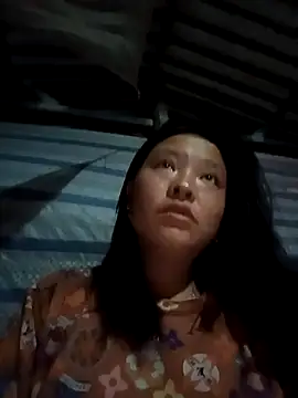 Snapshot of MuiNay chatting on October 10, 10:32 pm MuiNay online show from October 10, 10:32 pm