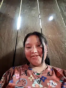 Snapshot of MuiNay chatting on September 25, 6:41 am MuiNay online show from September 25, 6:41 am