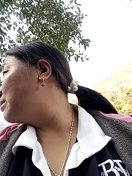 MuiNay online show from December 3, 2:01 am