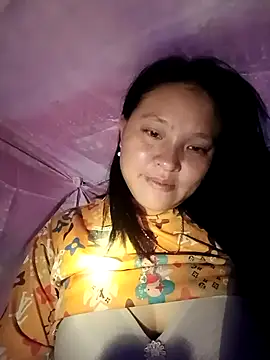 Snapshot of MuiNay chatting on October 7, 6:42 pm MuiNay online show from October 7, 6:42 pm