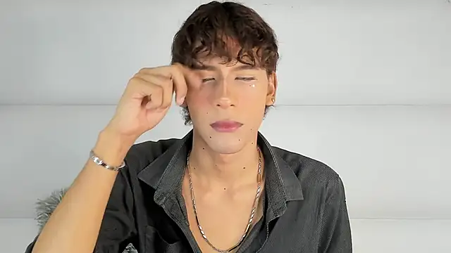 d3rke 666 online show from March 18, 5:32 am