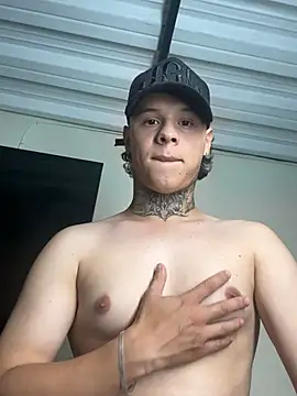 Snapshot of jordan_422 chatting on February 19, 7:33 pm jordan 422 online show from February 19, 7:33 pm