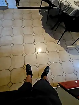 Stingles online show from October 3, 6:37 am