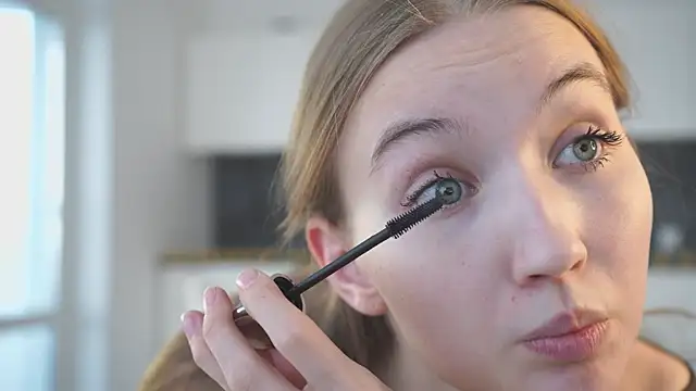 HenriettaCoppinger online show from October 25, 8:57 am