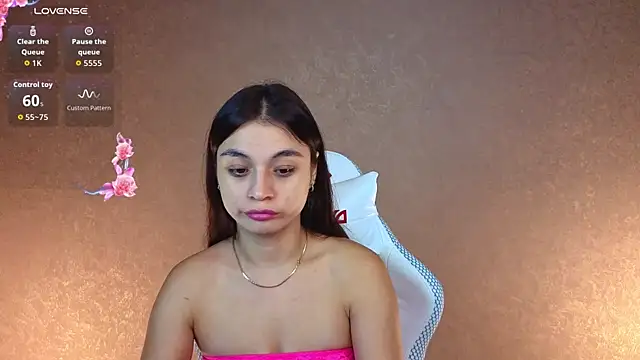 Leila Hefner online show from September 24, 2:29 am