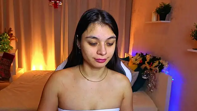 Leila Hefner online show from December 4, 2:43 am