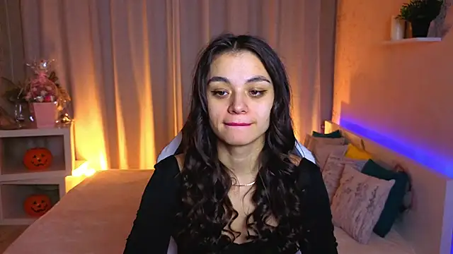 Leila Hefner online show from November 25, 3:07 am