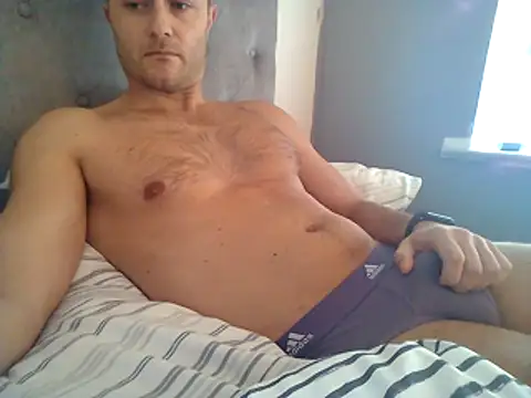 Snapshot of haydonxx chatting on February 15, 1:54 pm haydonxx online show from February 15, 1:54 pm