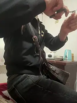 crhong666 online show from March 27, 12:30 am