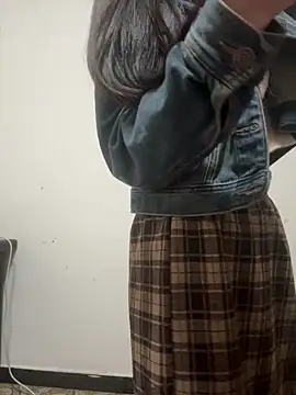 crhong666 online show from April 5, 12:39 am