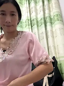 crhong666 online show from September 13, 1:44 pm
