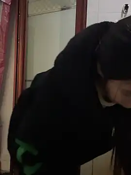 crhong666 online show from December 17, 12:37 am