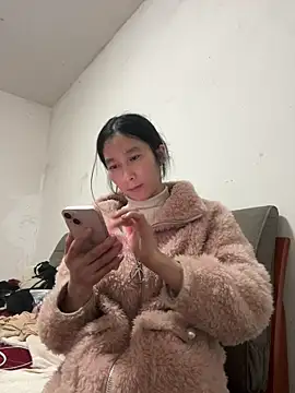 crhong666 online show from February 16, 12:53 am