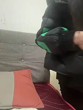 crhong666 online show from March 6, 12:49 am