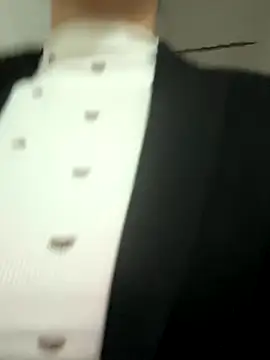 Snapshot of crhong666 chatting on November 4, 12:25 am crhong666 online show from November 4, 12:25 am