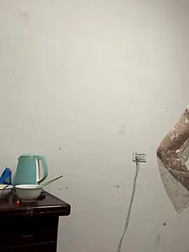 Snapshot of crhong666 chatting on October 31, 11:44 pm crhong666 online show from October 31, 11:44 pm