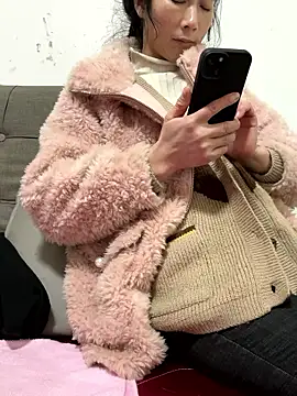 crhong666 online show from January 9, 12:50 am