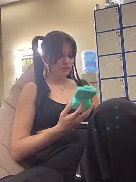 Snapshot of kimberlyy77 chatting on September 26, 6:15 pm kimberlyy77 online show from September 26, 6:15 pm