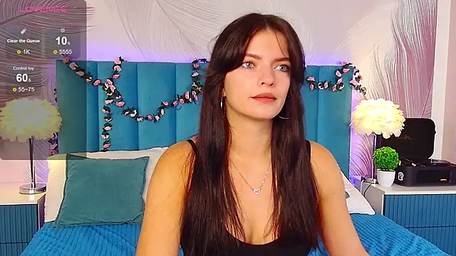 Snapshot of kimberlyy77 chatting on September 15, 6:14 am kimberlyy77 online show from September 15, 6:14 am