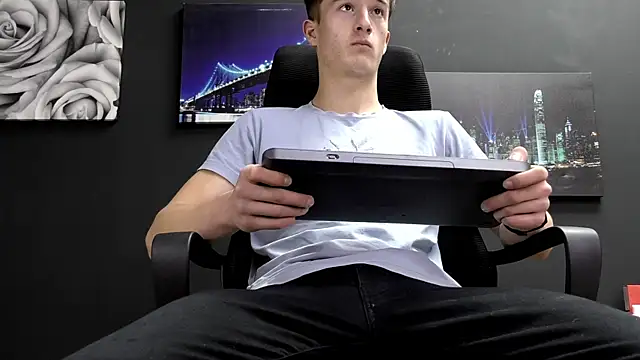 SirReed online show from December 15, 9:59 am