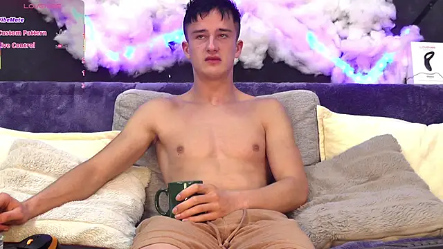 Snapshot of SirReed chatting on September 26, 3:02 am SirReed online show from September 26, 3:02 am