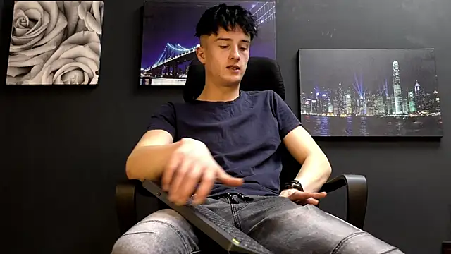 SirReed online show from December 20, 9:56 am