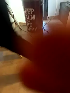 Snapshot of LesAmantsAE2 chatting on October 15, 9:39 am LesAmantsAE2 online show from October 15, 9:39 am