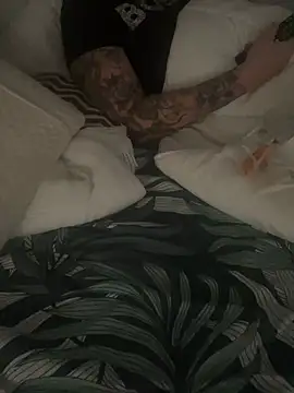 LesAmantsAE2 online show from February 4, 7:58 am