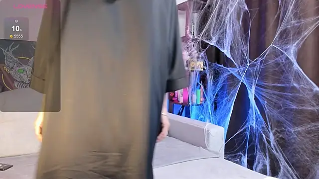 Snapshot of salmaesco chatting on October 25, 12:43 am salmaesco online show from October 25, 12:43 am