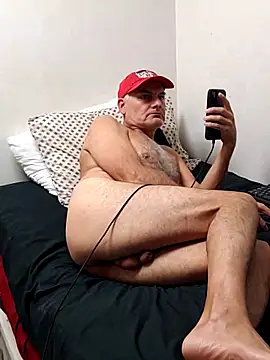 pareja-40-20 online show from April 16, 8:15 am