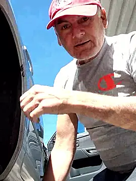 pareja-40-20 online show from April 3, 8:04 pm