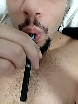 Snapshot of a23c43 chatting on February 1, 12:47 pm a23c43 online show from February 1, 12:47 pm