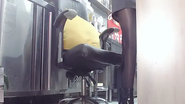 Eileen-L online show from October 20, 2:35 am