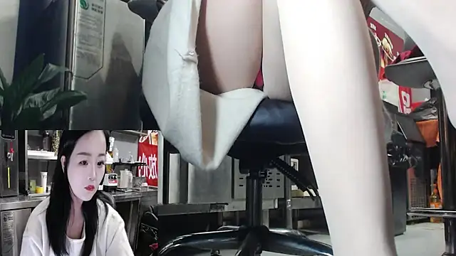 Eileen-L online show from November 3, 11:47 am