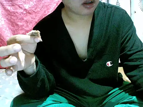 alhex gay26 online show from December 14, 1:28 pm