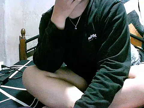 alhex gay26 online show from April 12, 3:48 pm