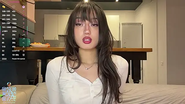 SweetSakuraJane online show from April 4, 9:21 pm