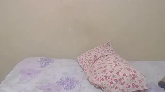 Snapshot of Blackberry96_ chatting on February 4, 8:26 pm Blackberry96 online show from February 4, 8:26 pm