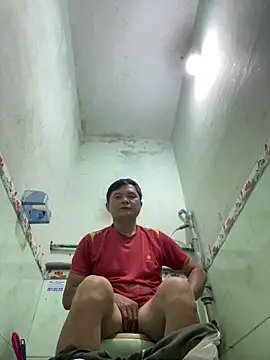 hotboy2x online show from December 17, 2:05 am