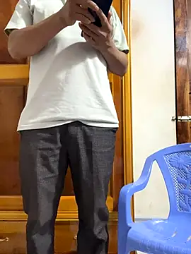 hotboy2x online show from October 29, 1:04 am