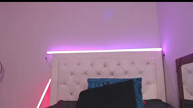 yhazan blake88 online show from April 3, 4:08 am