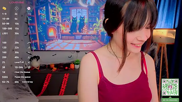 Snapshot of Honeey_Beee chatting on November 2, 4:34 pm Honeey Beee online show from November 2, 4:34 pm